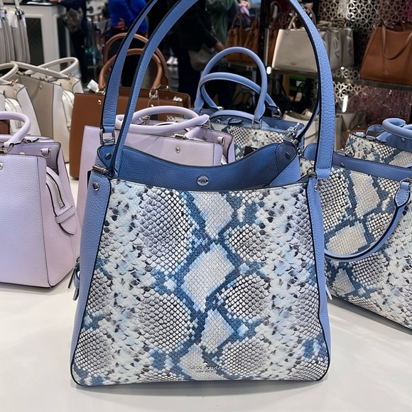 Kate Spade Leila Medium Triple Compartment Shoulder Tote
snake 
muted blue 
NWT - Picture 14 of 16